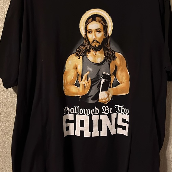 Mens T shirt Hallowed be thy Gain NWOT - Picture 2 of 4